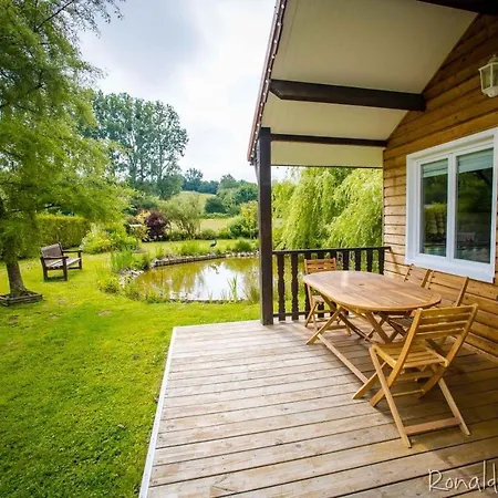 Le Cavronnais شاليه *